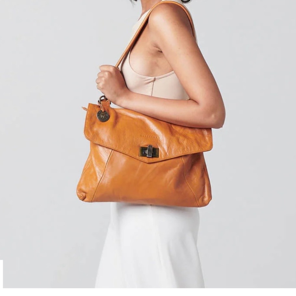 Wander Co The San Leonardo Handbag - Picture 14 of 15